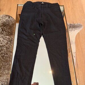 Pre-Loved H&M Men's Grey Slim Fit Pants - Size 30R